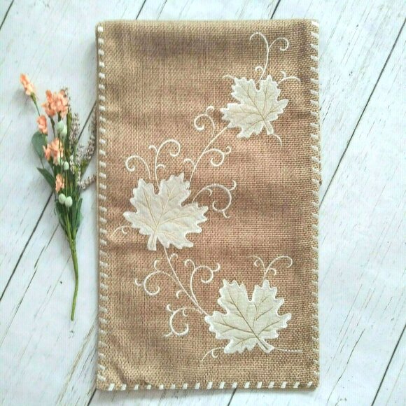 Wellesley Manor Harvest Table Runner 14x72 Applique Embroidery Lined Nice - Picture 2 of 5